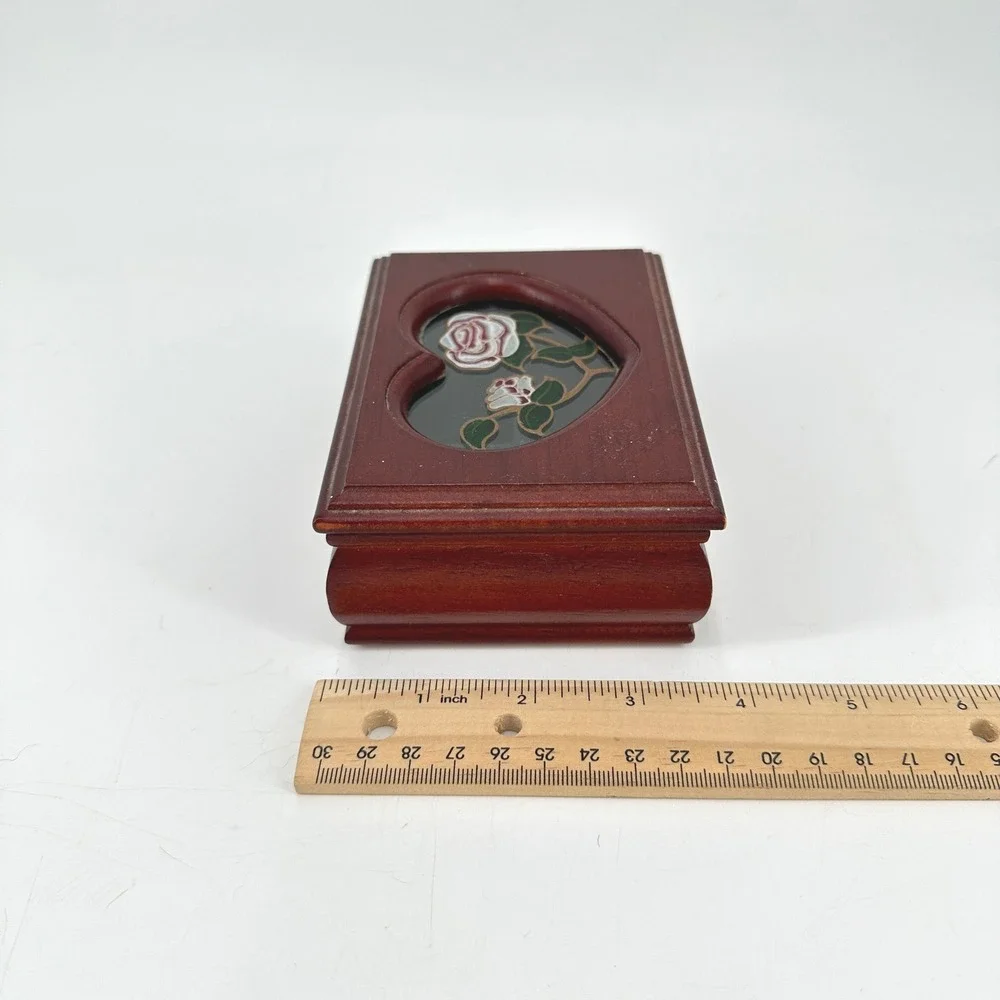 Vintage Wood Heart Rose Jewelry Box Cherry Finish Green Velvet Lining‎ 5.5in